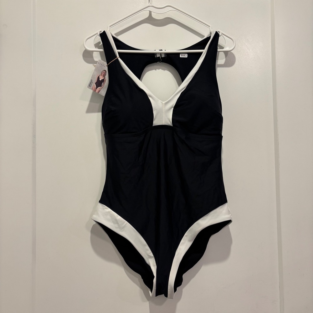 Serra Womens Black White V-Neck One Piece Swimsuit Size M 711458 NWT